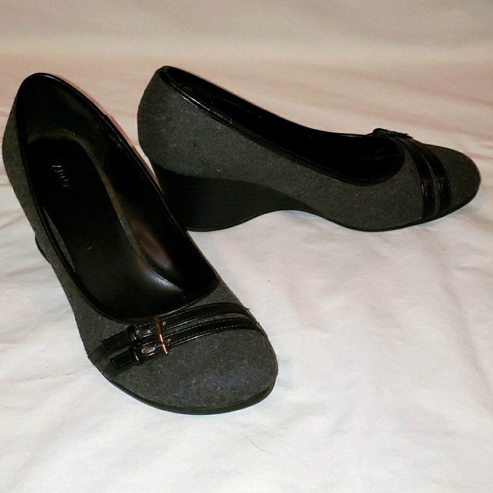 Super Cute Buckled Fabric Wedges
